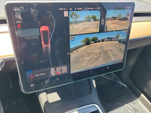 Used 2023 Tesla Model Y Long Range AWD/4WD image 29