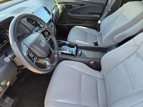 Used 2023 Honda Passport Elite image 14