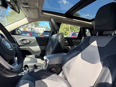 Used 2014 Jeep Cherokee Limited AWD/4WD image 9