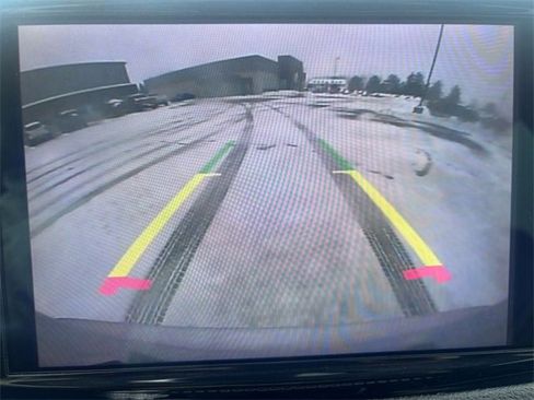 Certified 2023 Chrysler Pacifica Touring-L image 22