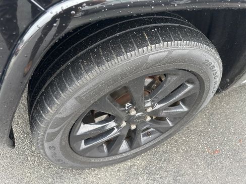 Used 2017 Jeep Grand Cherokee Altitude image 9