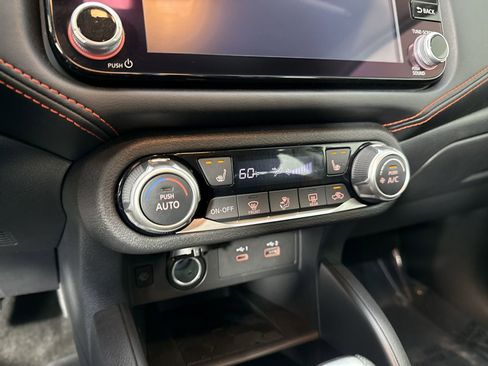 Certified 2025 Nissan Versa SR w/ Trunk Package image 9