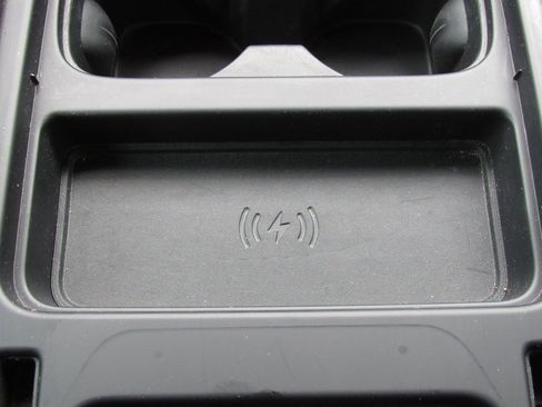 Used 2022 Land Rover Defender 110 X-Dynamic HSE image 31