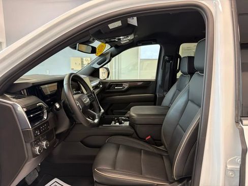 Used 2026 GMC Yukon XL Elevation w/ LPO, Floor Liner Package AWD/4WD image 15