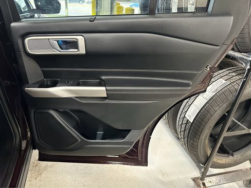 Used 2023 Ford Explorer Limited w/ Equipment Group 301A image 38