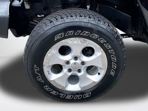 Used 2014 Jeep Wrangler Unlimited Sahara AWD/4WD image 28