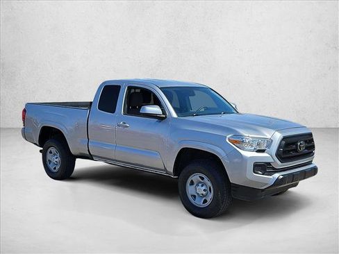 Used 2023 Toyota Tacoma SR w/ SR Convenience Package RWD image 3