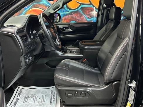 Used 2024 Chevrolet Suburban RST image 17