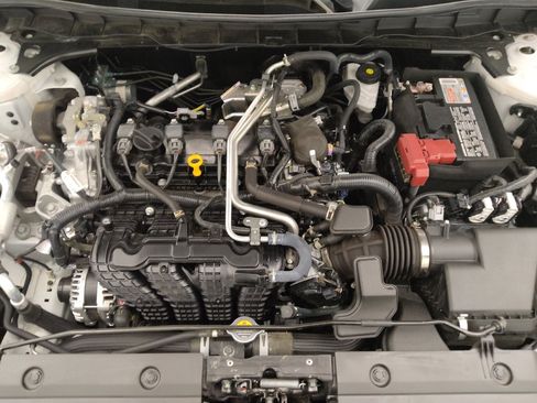 Used 2025 Nissan Altima 2.5 SV FWD image 30