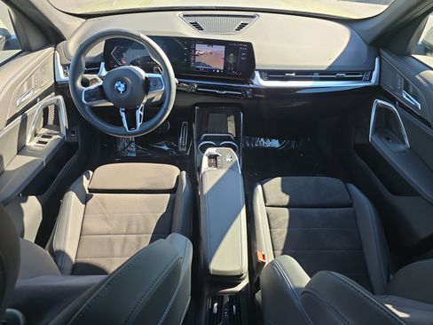 Used 2025 BMW X1 xDrive28i w/ M Sport Package image 13