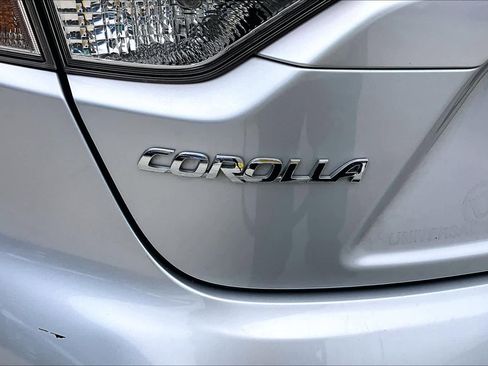 Used 2024 Toyota Corolla LE image 10