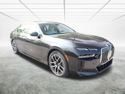 New 2025 BMW 750e xDrive w/ Premium Package