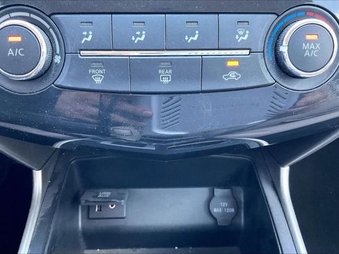 Used 2015 Nissan Altima 2.5 S w/ Power Driver Seat Package FWD image 31