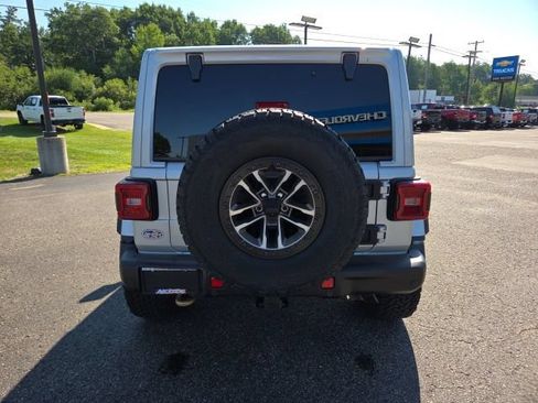 Used 2024 Jeep Wrangler Unlimited Rubicon 392 AWD/4WD image 30