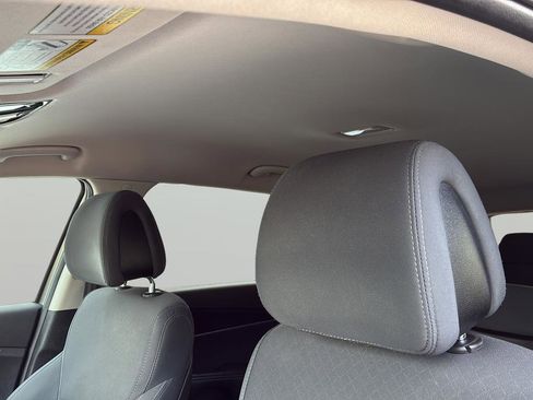 Used 2016 Kia Sorento LX w/ LX Convenience Package image 15