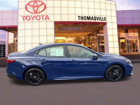 New 2026 Toyota Camry SE image 4