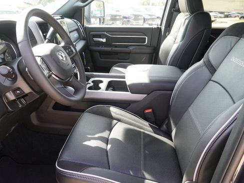 New 2026 RAM 2500 Laramie w/ Night Edition AWD/4WD image 18
