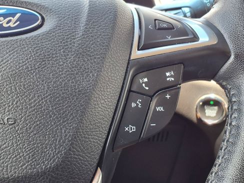 Used 2019 Ford Edge SEL w/ Equipment Group 201A FWD image 16