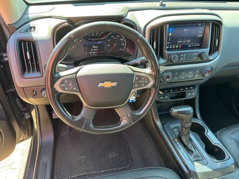 Used 2019 Chevrolet Colorado Z71 AWD/4WD image 14