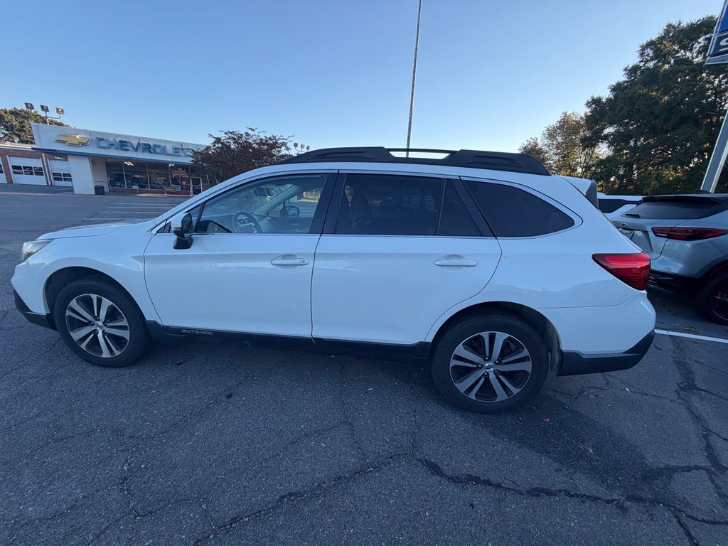 Used 2019 Subaru Outback 2.5i Limited AWD/4WD image 10