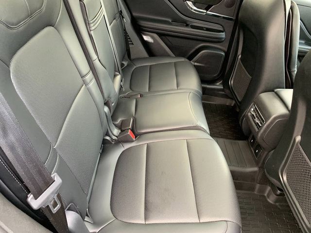Certified 2025 Lincoln Corsair AWD w/ Equipment Group 101A image 15