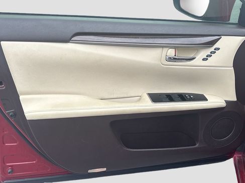 Used 2018 Lexus ES 350 w/ Navigation System Package FWD image 32