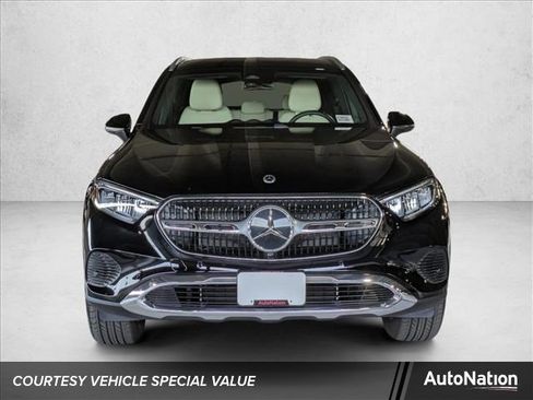 Certified 2025 Mercedes-Benz GLC 300 image 1