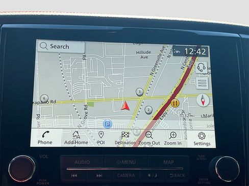 Used 2024 Nissan Titan PRO-4X w/ Pro-4x Convenience Package image 13