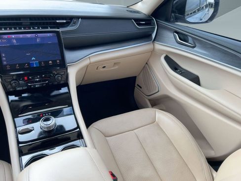 Used 2021 Jeep Grand Cherokee L Limited w/ Luxury Tech Group II image 29