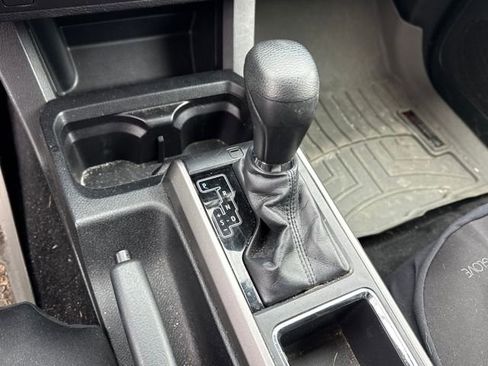 Used 2017 Toyota Tacoma SR5 w/ Tow Package image 31