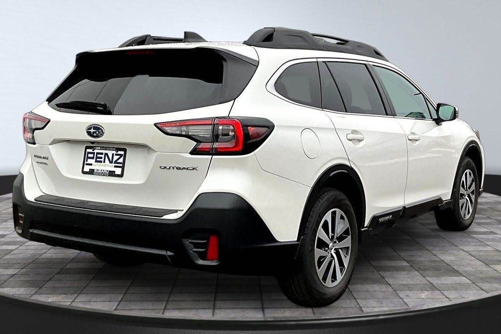 Used 2021 Subaru Outback Premium AWD/4WD image 6