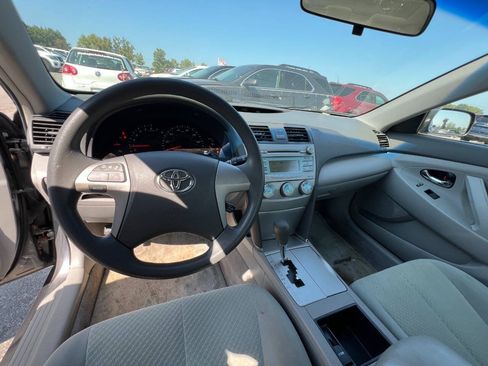 Used 2007 Toyota Camry LE FWD image 3