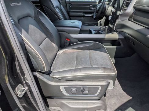 Used 2025 RAM 1500 Laramie AWD/4WD image 32