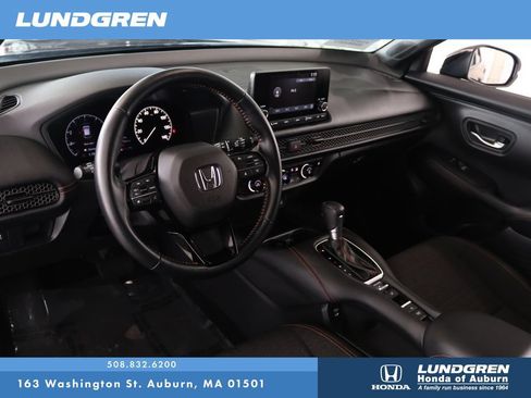 Used 2025 Honda HR-V Sport image 8