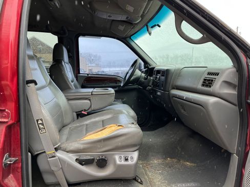 Used 2002 Ford F350 Lariat image 6