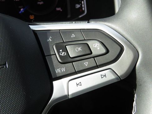 Used 2022 Volkswagen Atlas SE image 24