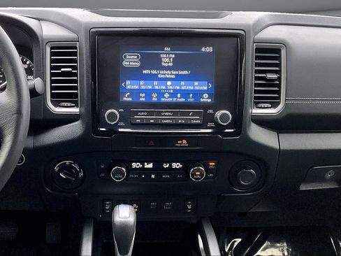 Used 2022 Nissan Frontier SV image 10