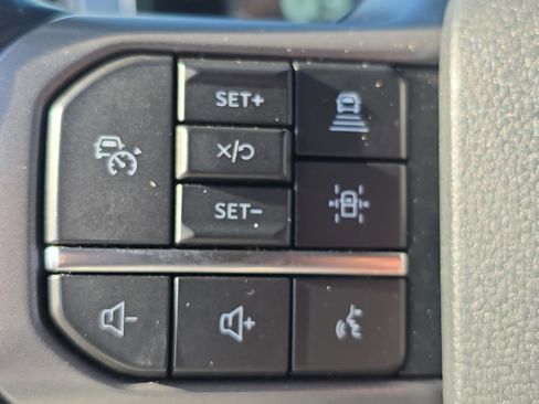 Used 2022 Ford F150 Lariat w/ Tow Technology Package image 25