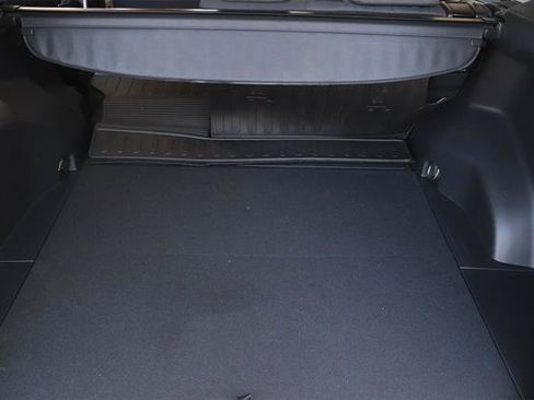 Certified 2019 Toyota RAV4 XLE w/ Convenience Package FWD image 31