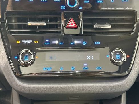 Used 2022 Hyundai Ioniq Limited image 15