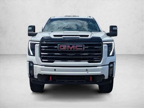 Used 2024 GMC Sierra 2500 AT4 w/ AT4 Premium Plus Package AWD/4WD image 2