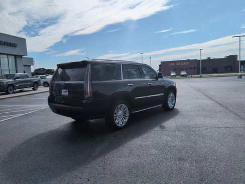 Used 2019 Cadillac Escalade Luxury AWD/4WD image 7