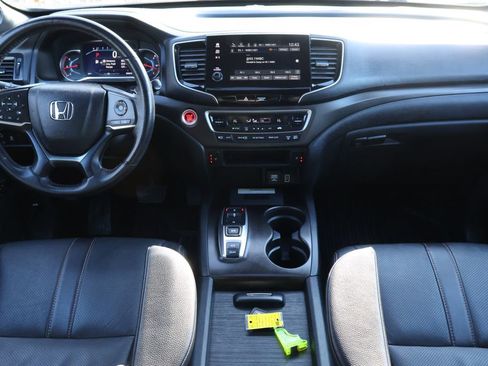 Used 2022 Honda Pilot TrailSport image 14