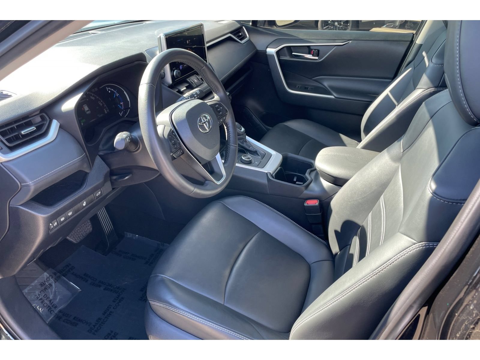 Used 2024 Toyota RAV4 XLE Premium w/ Weather Package AWD/4WD image 9