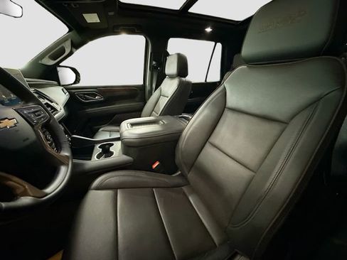 Used 2024 Chevrolet Tahoe High Country AWD/4WD image 23