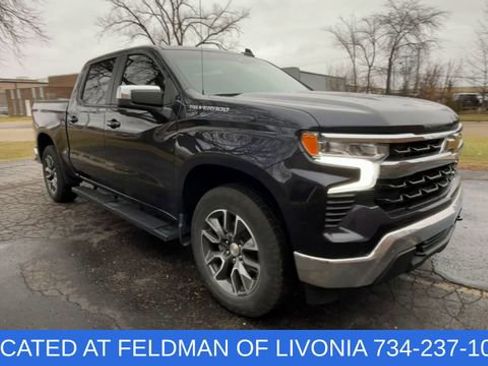 Used 2024 Chevrolet Silverado 1500 LT image 2