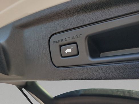 Used 2023 Acura MDX FWD w/ Technology Package image 6