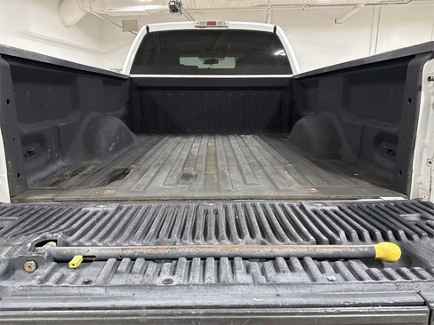 Used 2010 Ford F150 XLT image 22