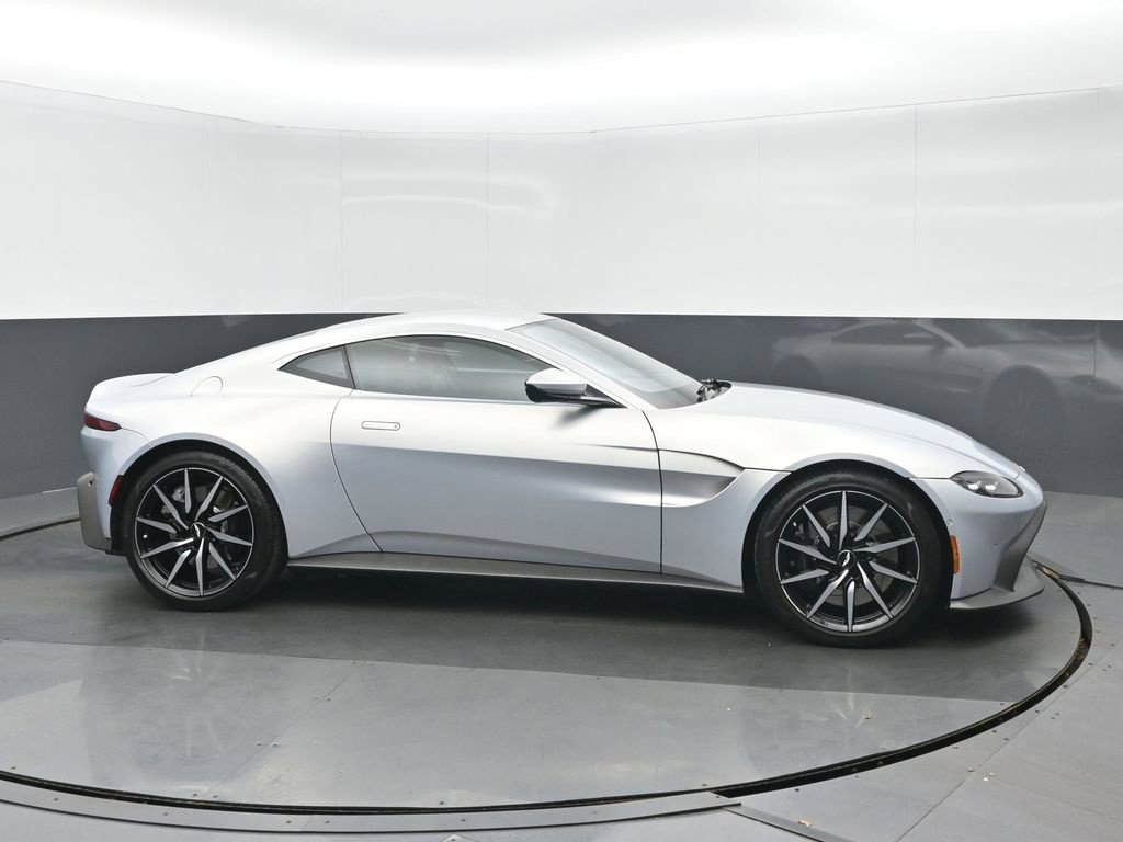 Used 2020 Aston Martin V8 Vantage Coupe RWD image 2