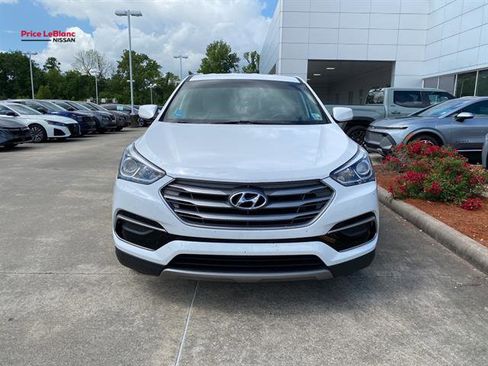 Used 2017 Hyundai Santa Fe Sport image 2